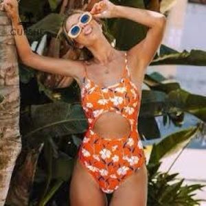 Cupshe XXL cut out one piece bathing suit